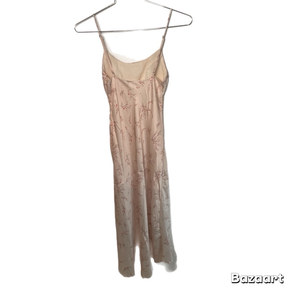Selfie Leslie Well Versed Romantic Floral Pleated Bust Front Split Slip Dress - Picture 2 of 14